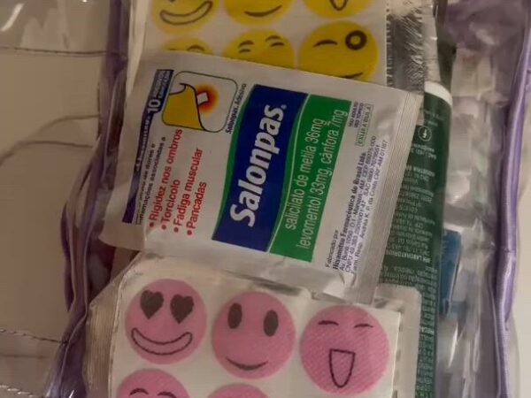 Necessaires Transparentes: Seu Aliado na Organização com Estilo e Versatilidade